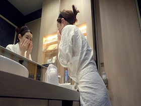 完全プライベート映像　天真爛マンアイドル級お元気娘　沙月恵奈ちゃんと初めての二人きりお泊まり　沙月恵奈　サンプル画像09